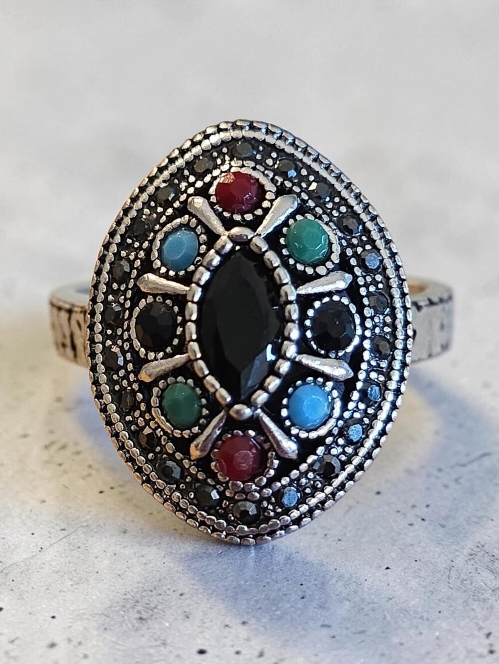 Sassified Boutique  Vintage-Inspired Multistone Oval Ring -